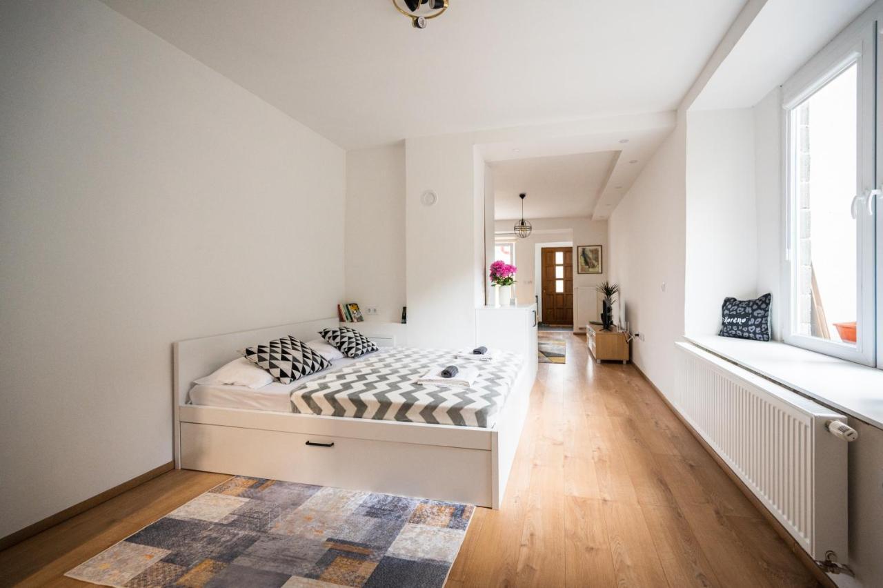 Modern Studio Apartment In The Old Town Saraievo Exterior foto